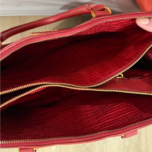 Prada Staffiano Red Leather - Picture 3 of 9